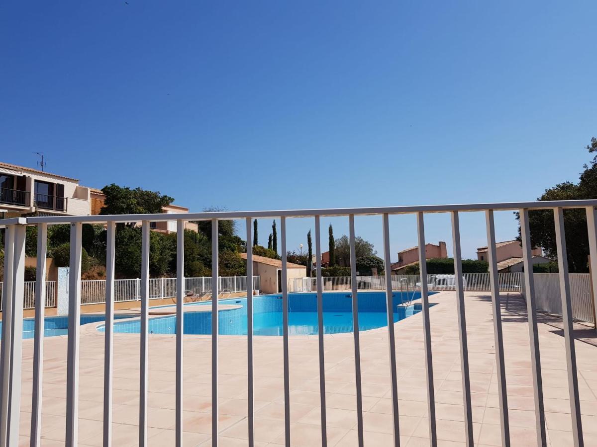 Villa Mit Grossartigem Panoramablick Auf Das Meer Und Direkt Am Pool La Croix-Valmer Exterior foto