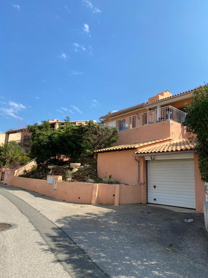 Villa Mit Grossartigem Panoramablick Auf Das Meer Und Direkt Am Pool La Croix-Valmer Exterior foto