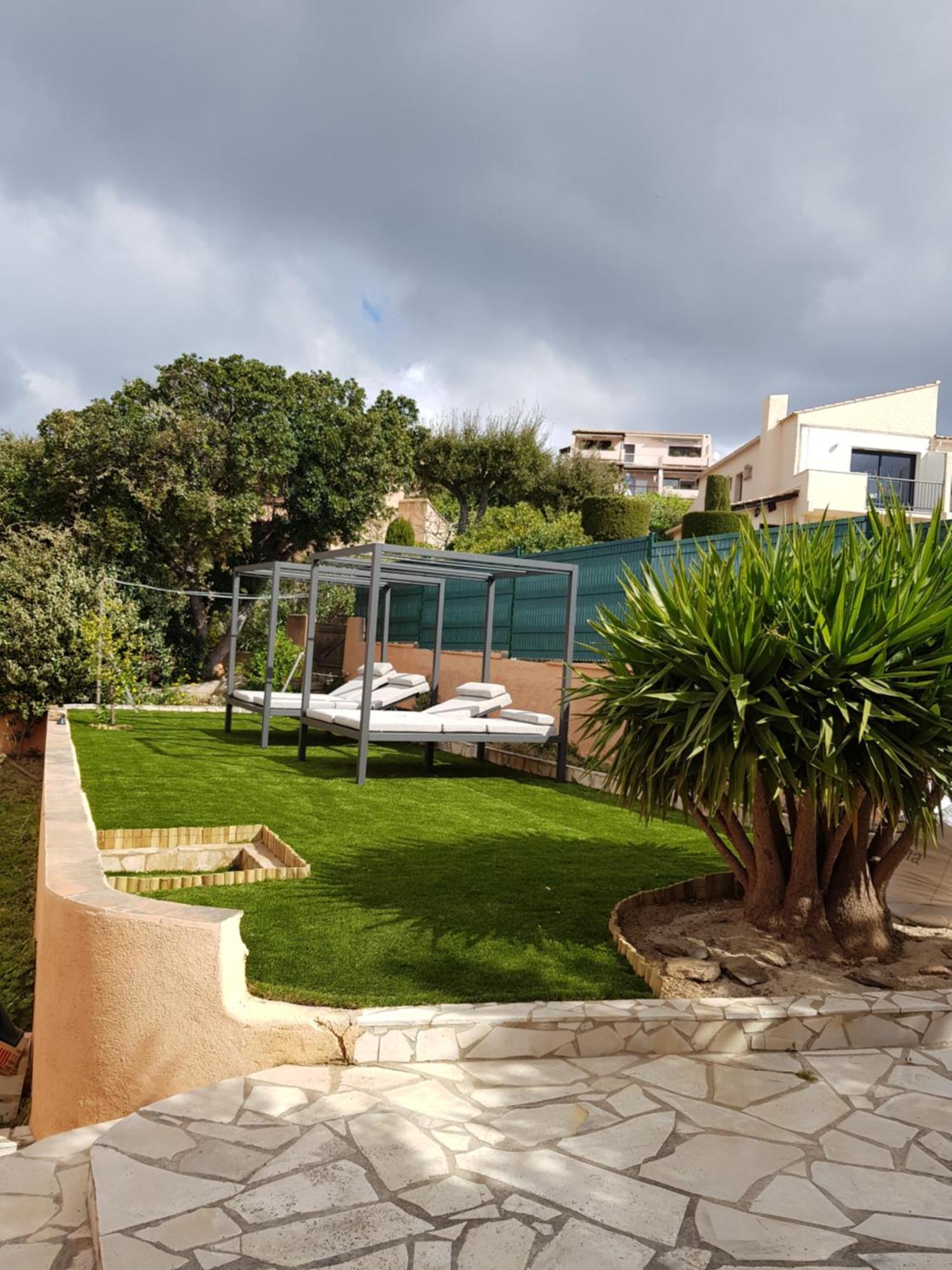 Villa Mit Grossartigem Panoramablick Auf Das Meer Und Direkt Am Pool La Croix-Valmer Exterior foto