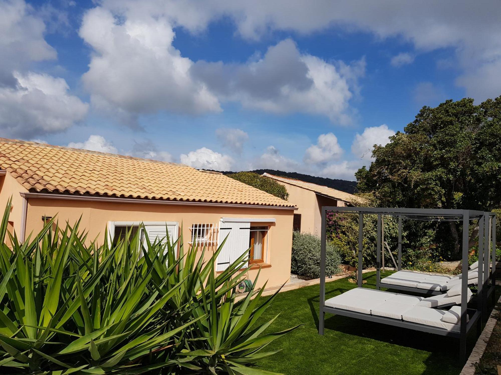 Villa Mit Grossartigem Panoramablick Auf Das Meer Und Direkt Am Pool La Croix-Valmer Exterior foto