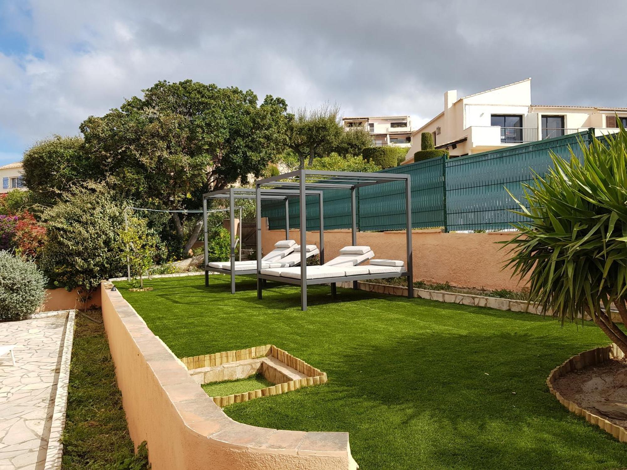 Villa Mit Grossartigem Panoramablick Auf Das Meer Und Direkt Am Pool La Croix-Valmer Exterior foto